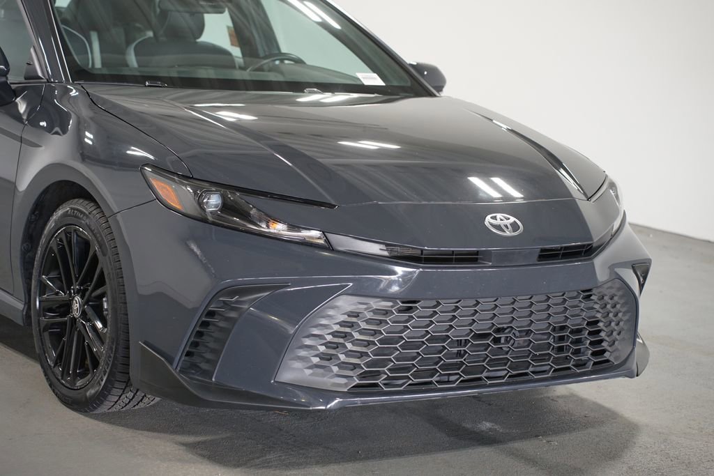 Certified 2025 Toyota Camry SE image 4