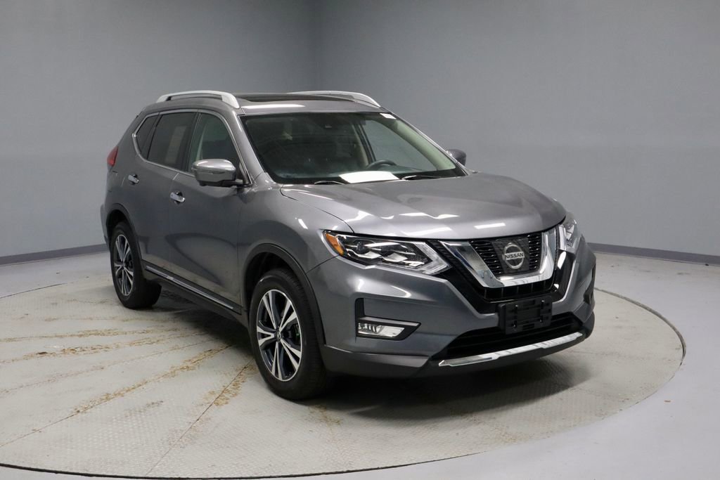Used 2017 Nissan Rogue SL w/ SL Premium Package