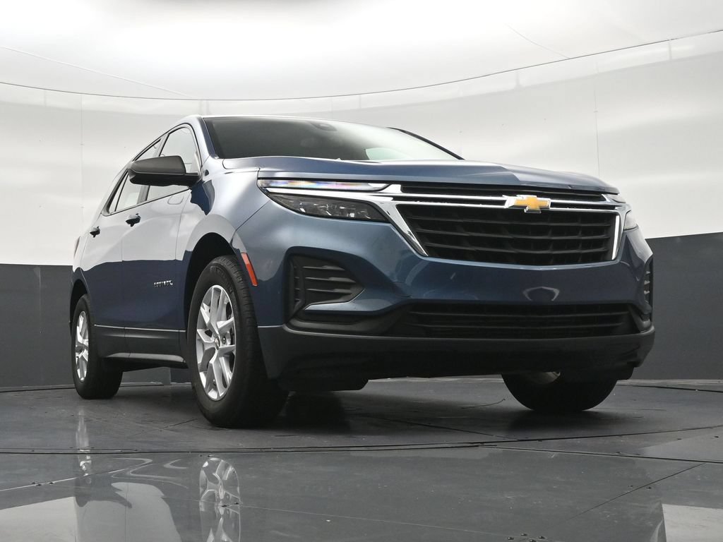 Used 2024 Chevrolet Equinox LS FWD image 29