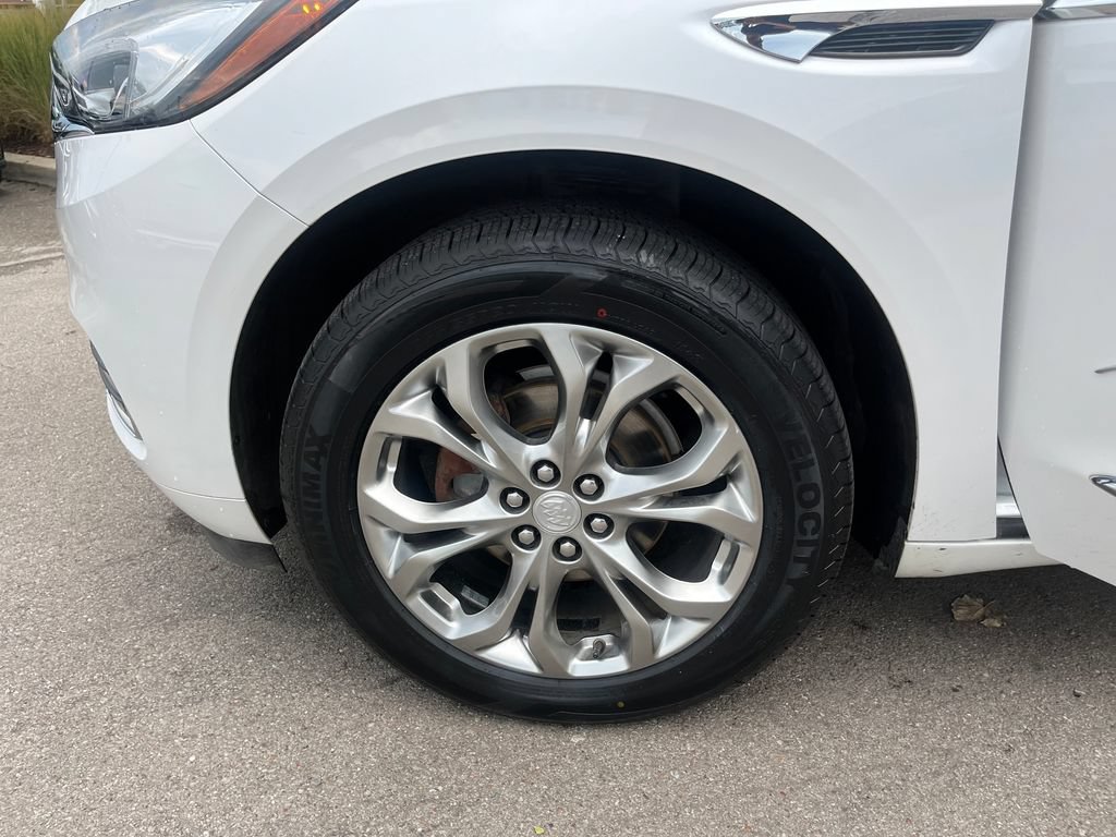 Used 2020 Buick Enclave Avenir w/ Avenir Technology Package FWD image 30