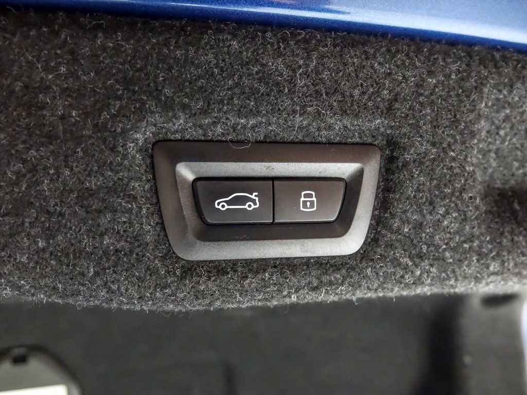 Used 2024 BMW 530i xDrive w/ Premium Package image 31