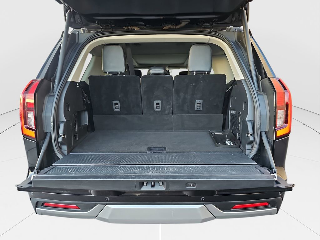 Used 2025 Ford Expedition Platinum w/ Driver's Package image 24