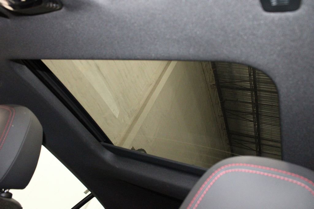 Used 2024 Dodge Hornet R/T image 8