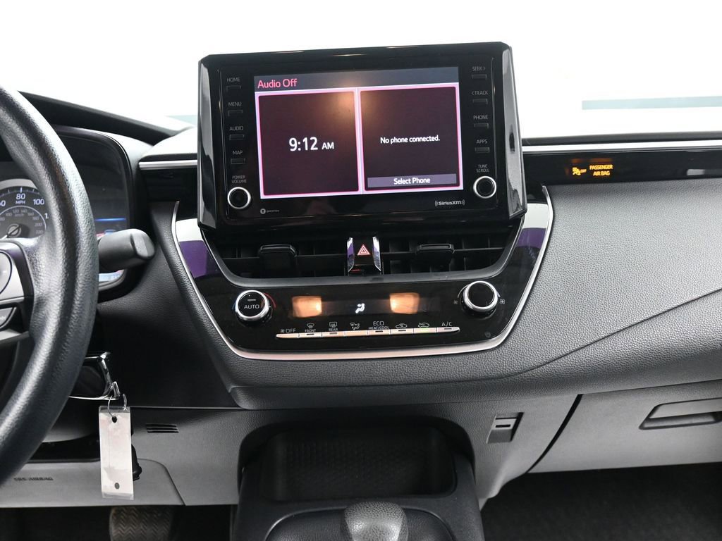 Used 2022 Toyota Corolla LE image 21