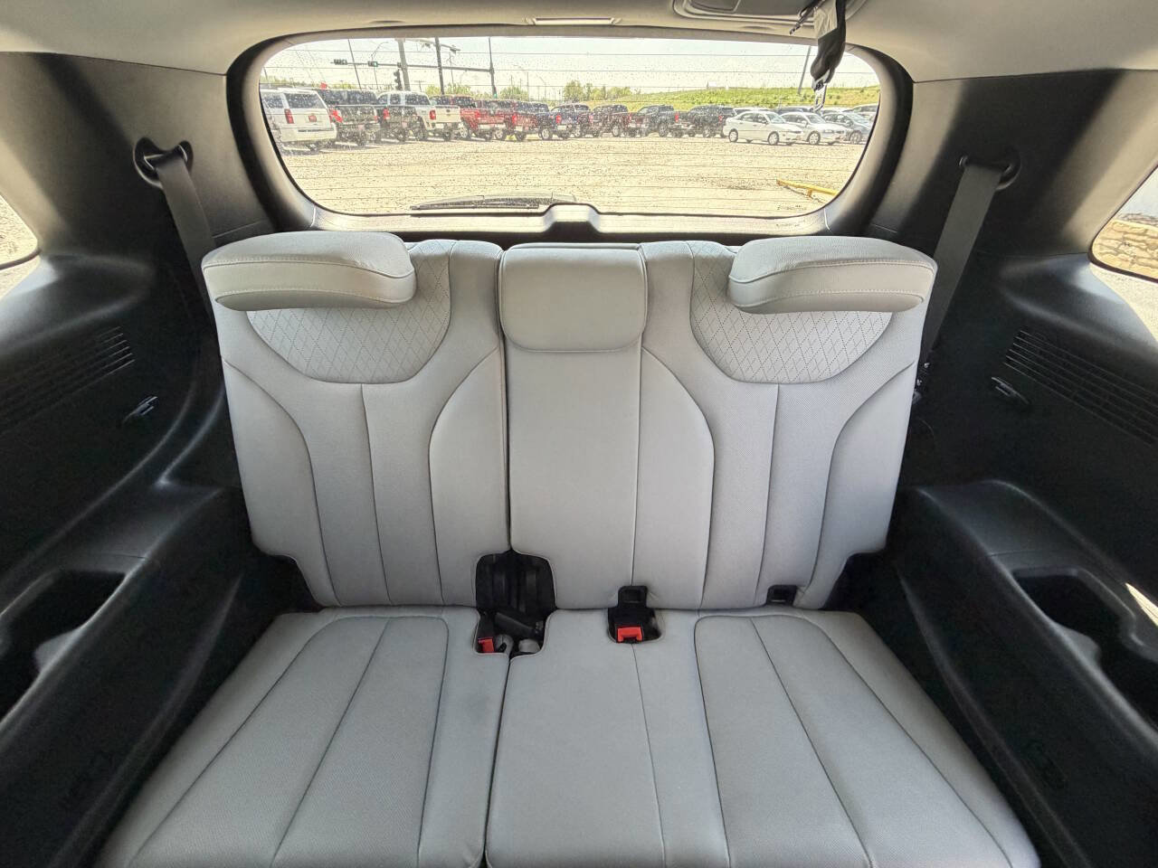 Used 2022 Hyundai Palisade SEL w/ 8P Bench Seat Package AWD/4WD image 20