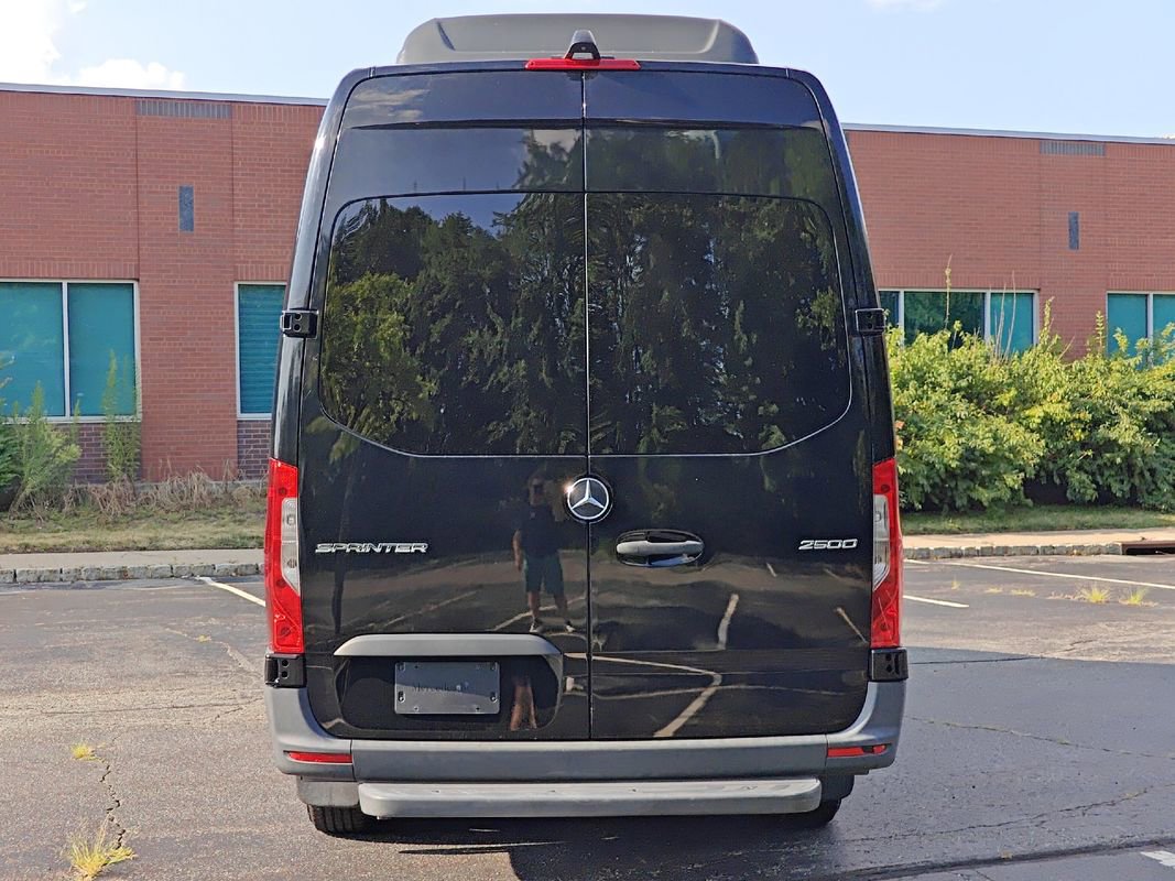 Used 2019 Mercedes-Benz Sprinter 2500 image 6