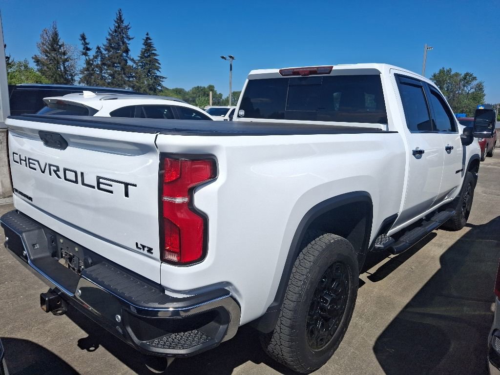 Used 2024 Chevrolet Silverado 3500 LTZ w/ LTZ Plus Package AWD/4WD image 6