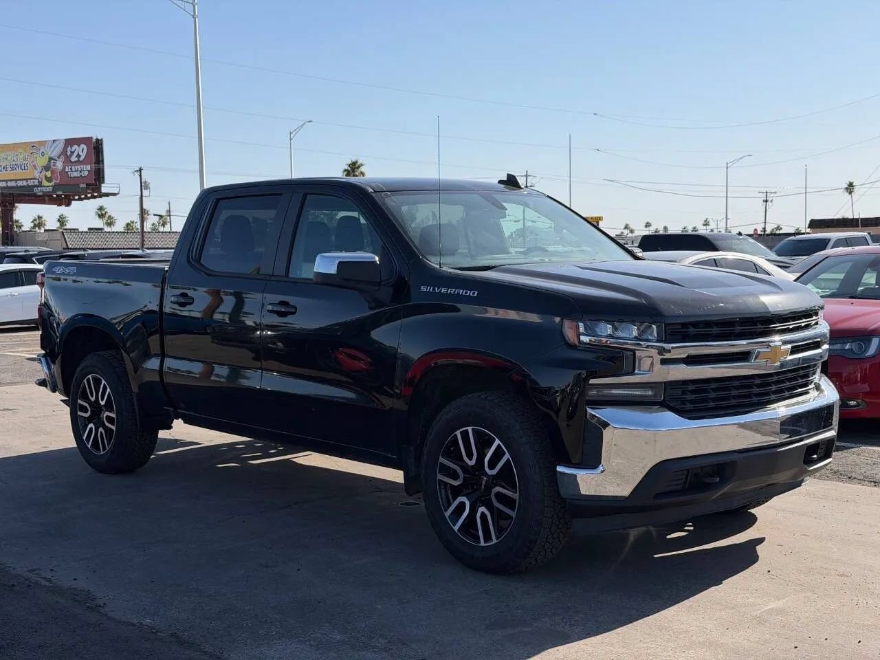 Used 2020 Chevrolet Silverado 1500 LT AWD/4WD image 14