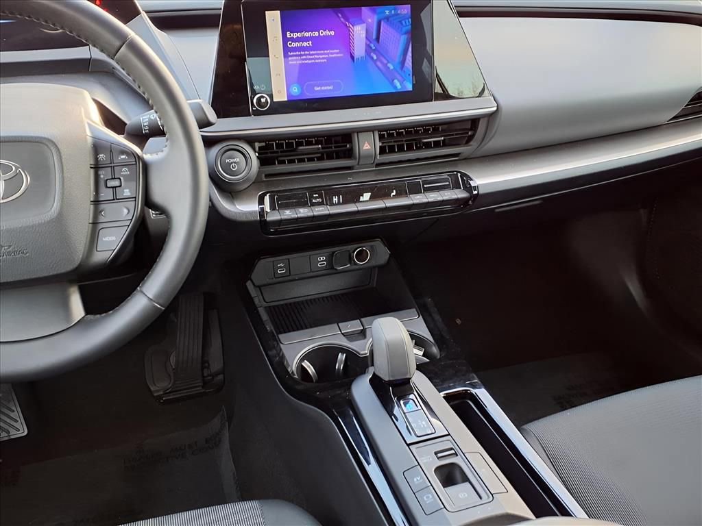 Used 2025 Toyota Prius Limited image 6