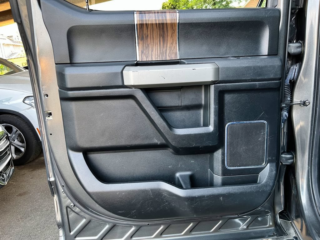 Used 2018 Ford F150 Lariat w/ Equipment Group 502A Luxury AWD/4WD image 53
