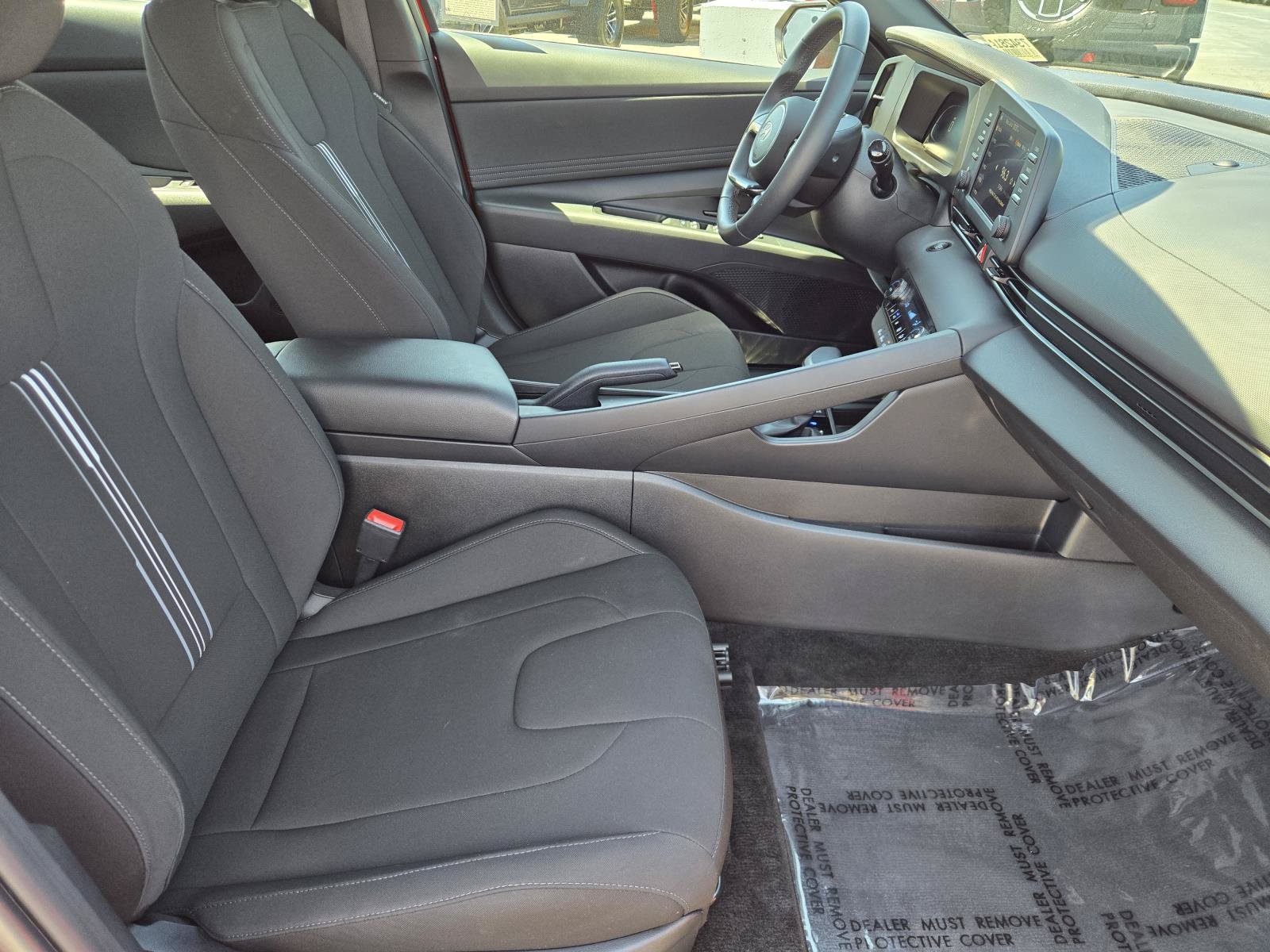 Used 2025 Hyundai Elantra Sport FWD image 30