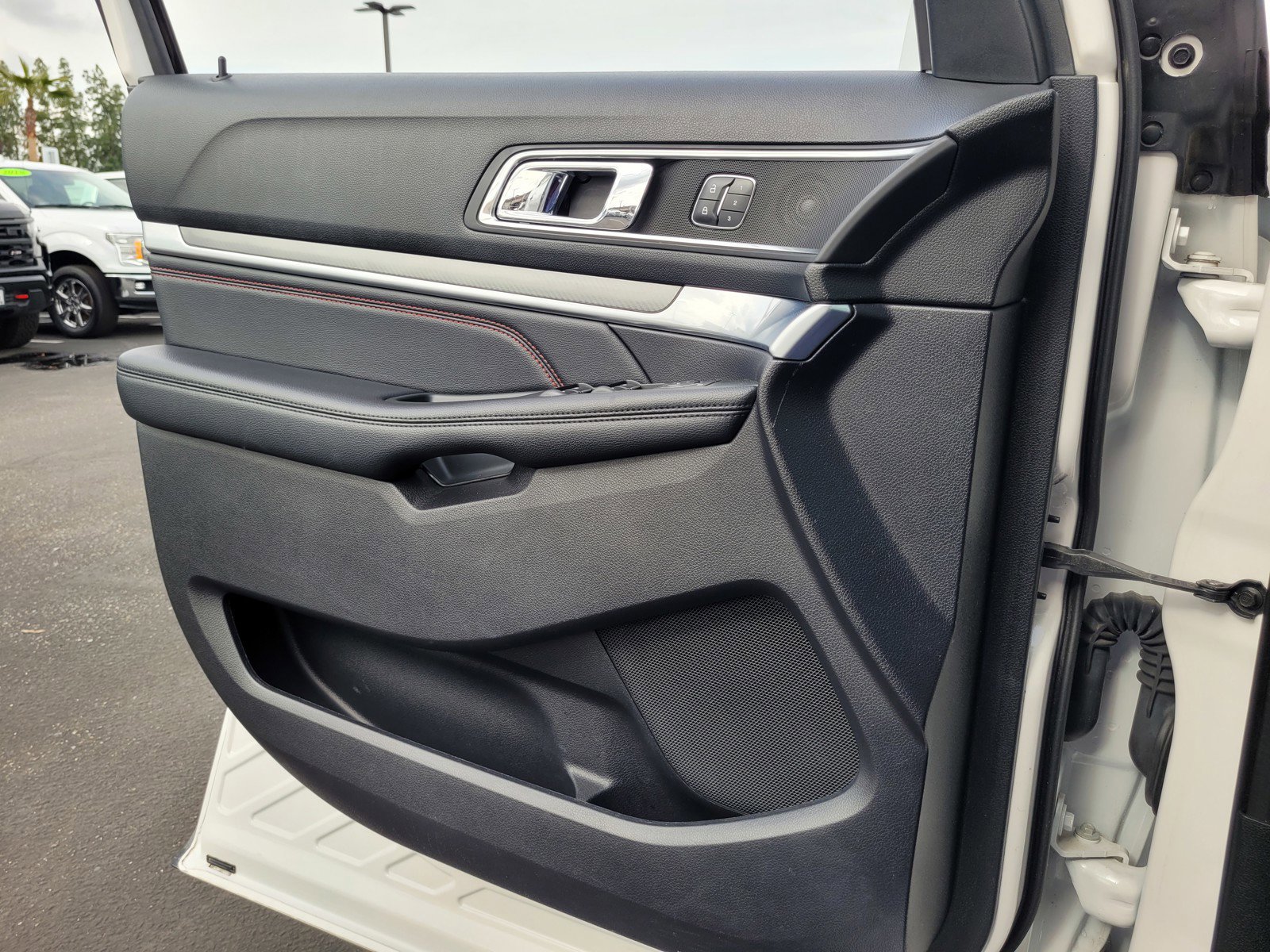 Used 2018 Ford Explorer Sport w/ Equipment Group 401A image 25