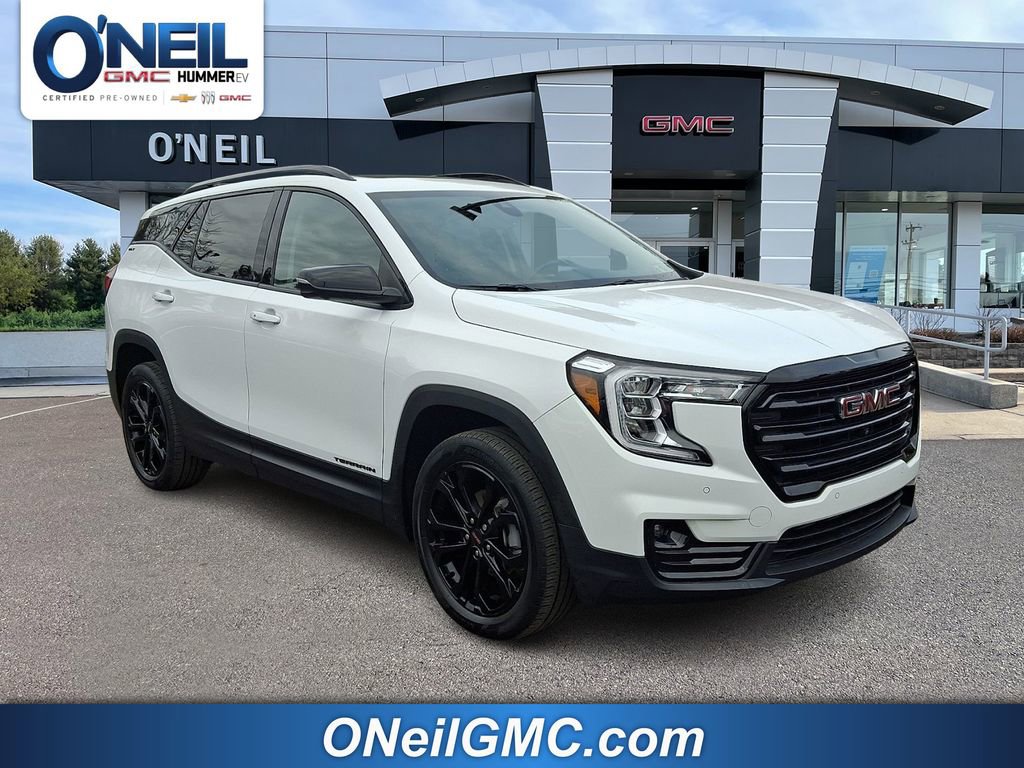 Certified 2022 GMC Terrain SLT w/ Infotainment Package II image 1