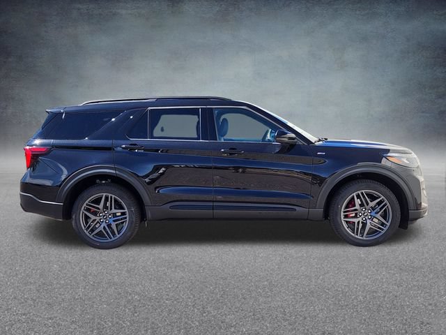 New 2026 Ford Explorer ST-Line w/ ST-Line Street Pack AWD/4WD image 8