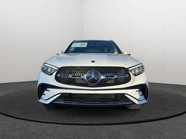 Used 2026 Mercedes-Benz GLC 300 4MATIC image 2