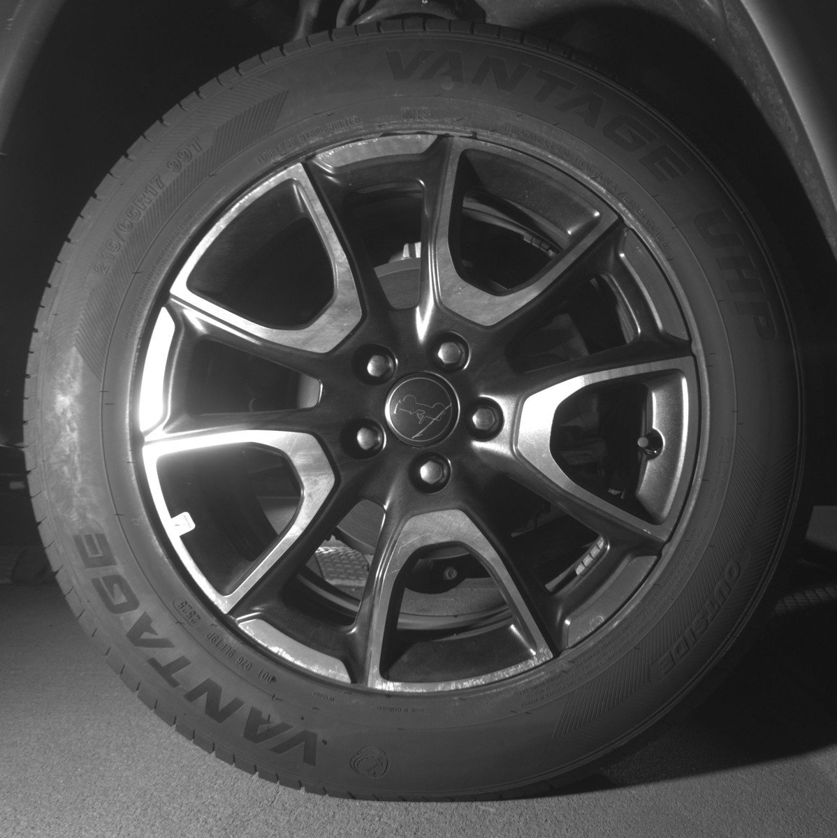 Used 2025 Jeep Compass Trailhawk AWD/4WD image 12