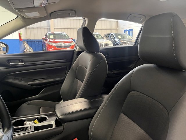 Used 2024 Nissan Altima 2.5 SV image 23