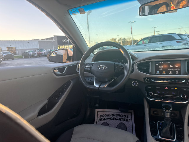 Used 2017 Hyundai Ioniq Blue FWD image 26