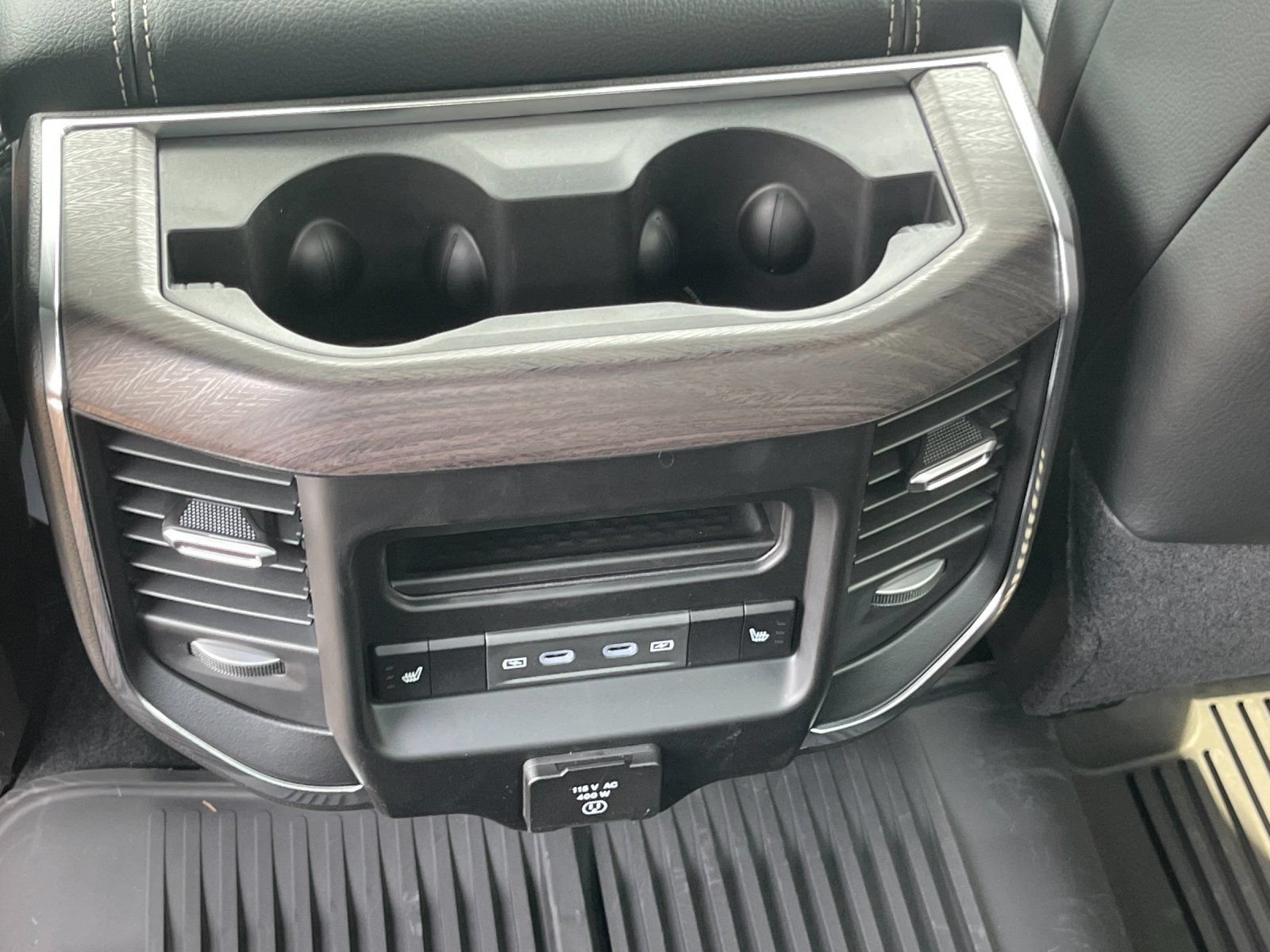 New 2027 RAM 2500 Laramie AWD/4WD image 14