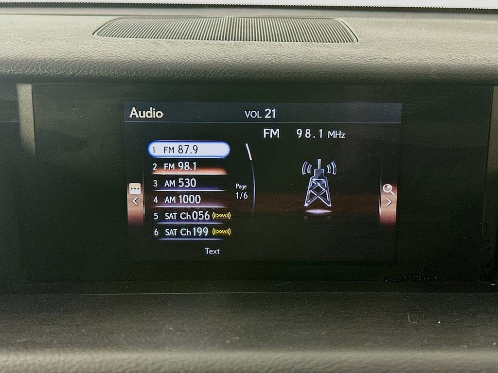 Used 2020 Lexus IS 350 F Sport w/ F Sport Package AWD/4WD image 17