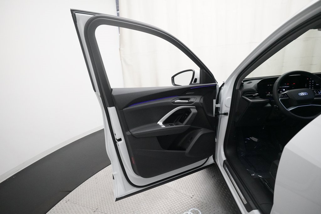 Used 2025 Audi Q5 Premium Plus w/ Premium Plus image 15