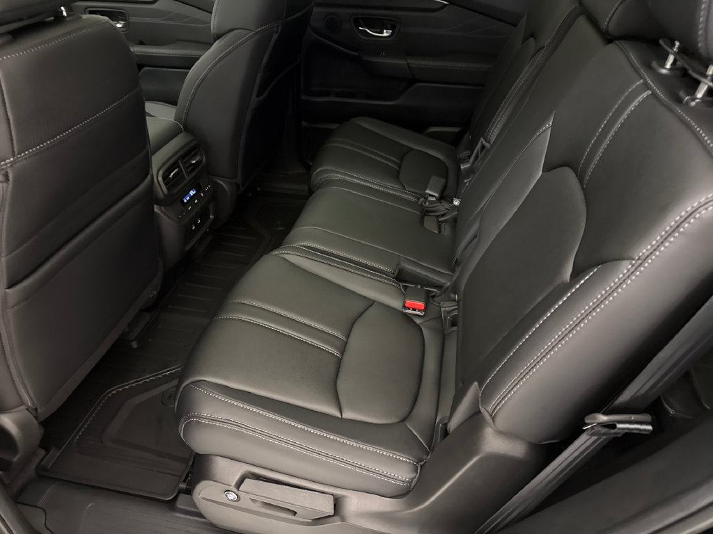 New 2026 Honda Pilot Touring image 17