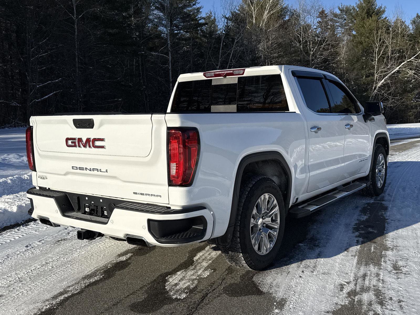 Used 2022 GMC Sierra 1500 Denali image 8
