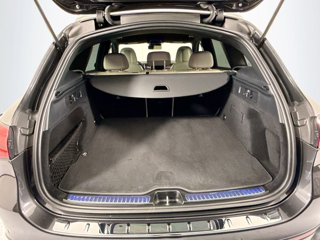 Certified 2026 Mercedes-Benz GLC 300 image 28