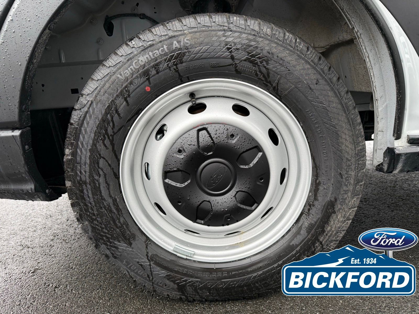 New 2026 Ford Transit 150 148 Medium Roof RWD image 20