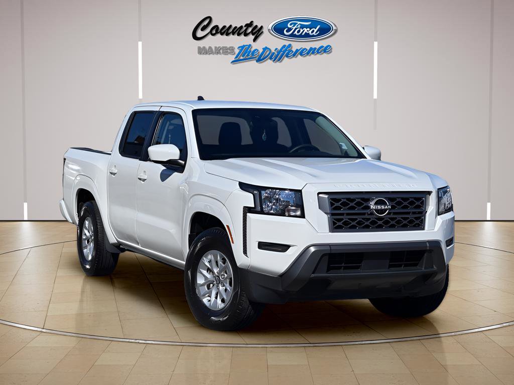 Used 2024 Nissan Frontier SV image 1