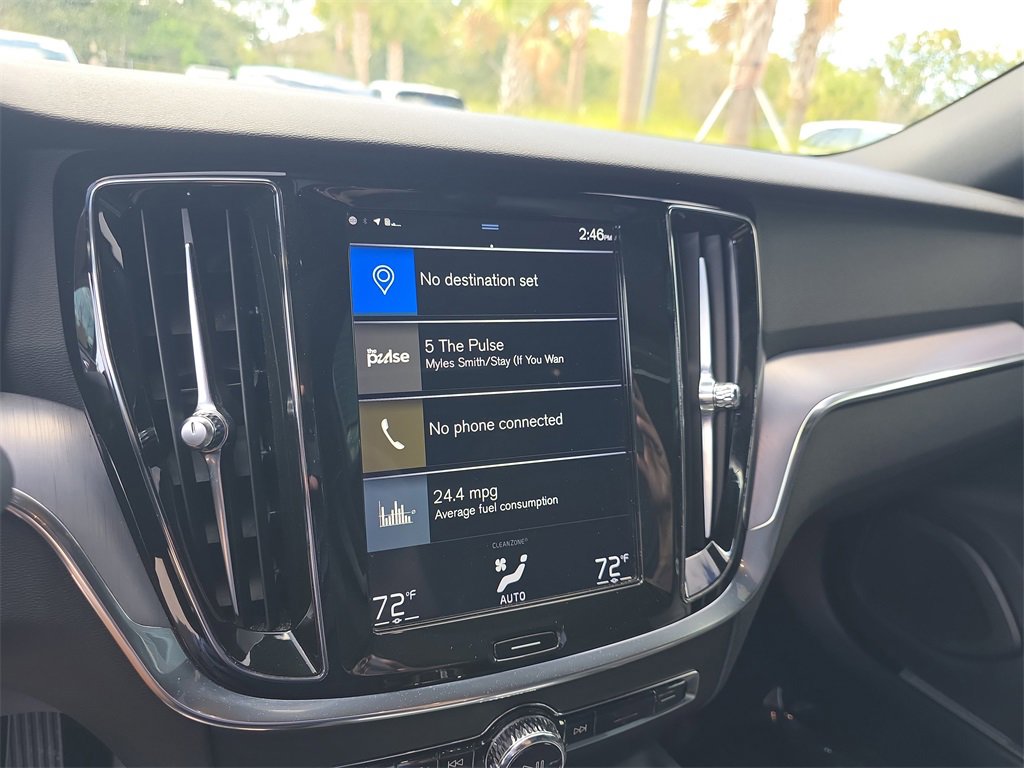 Used 2020 Volvo S60 T5 Momentum image 28