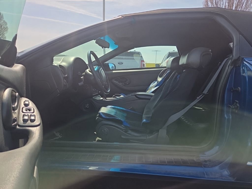 Used 1995 Pontiac Firebird Formula video 2