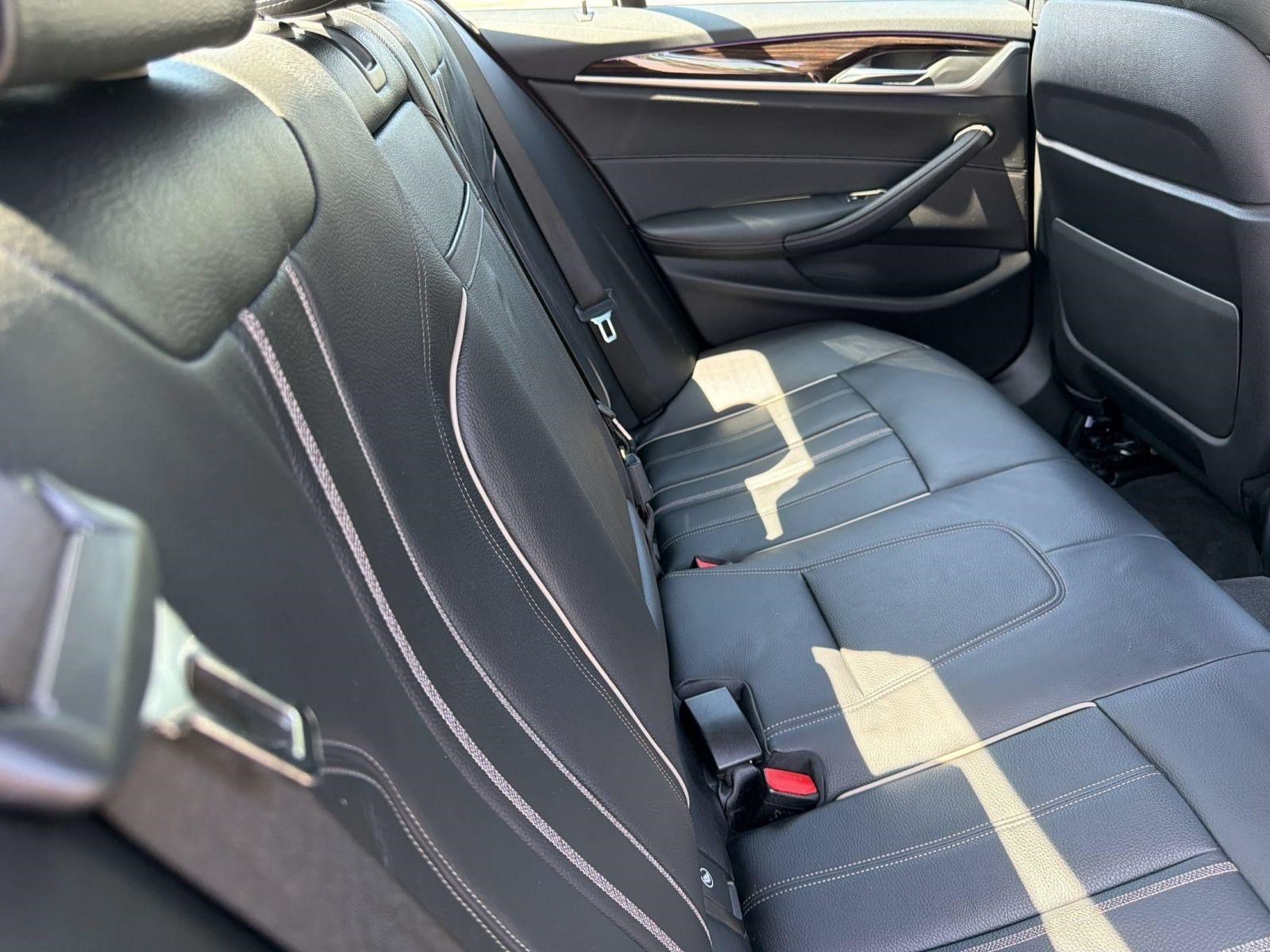 Used 2019 BMW 530i w/ Convenience Package RWD image 31