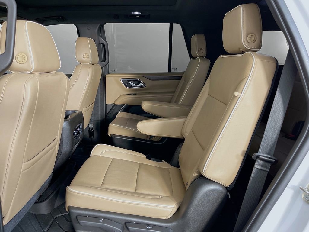 Used 2021 Chevrolet Tahoe Premier w/ Premium Package image 33