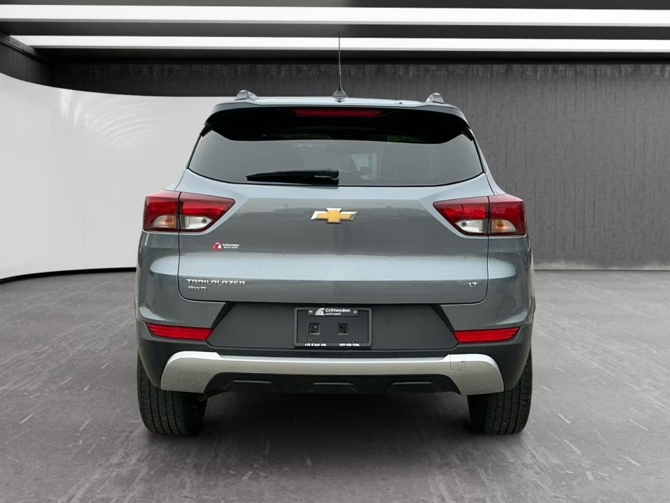 Used 2022 Chevrolet TrailBlazer LT w/ LPO, Blackout Package AWD/4WD image 11