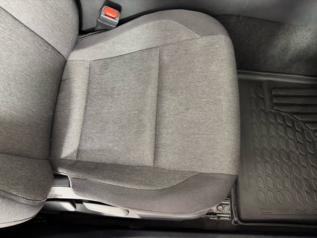 Used 2025 Toyota Camry LE image 33