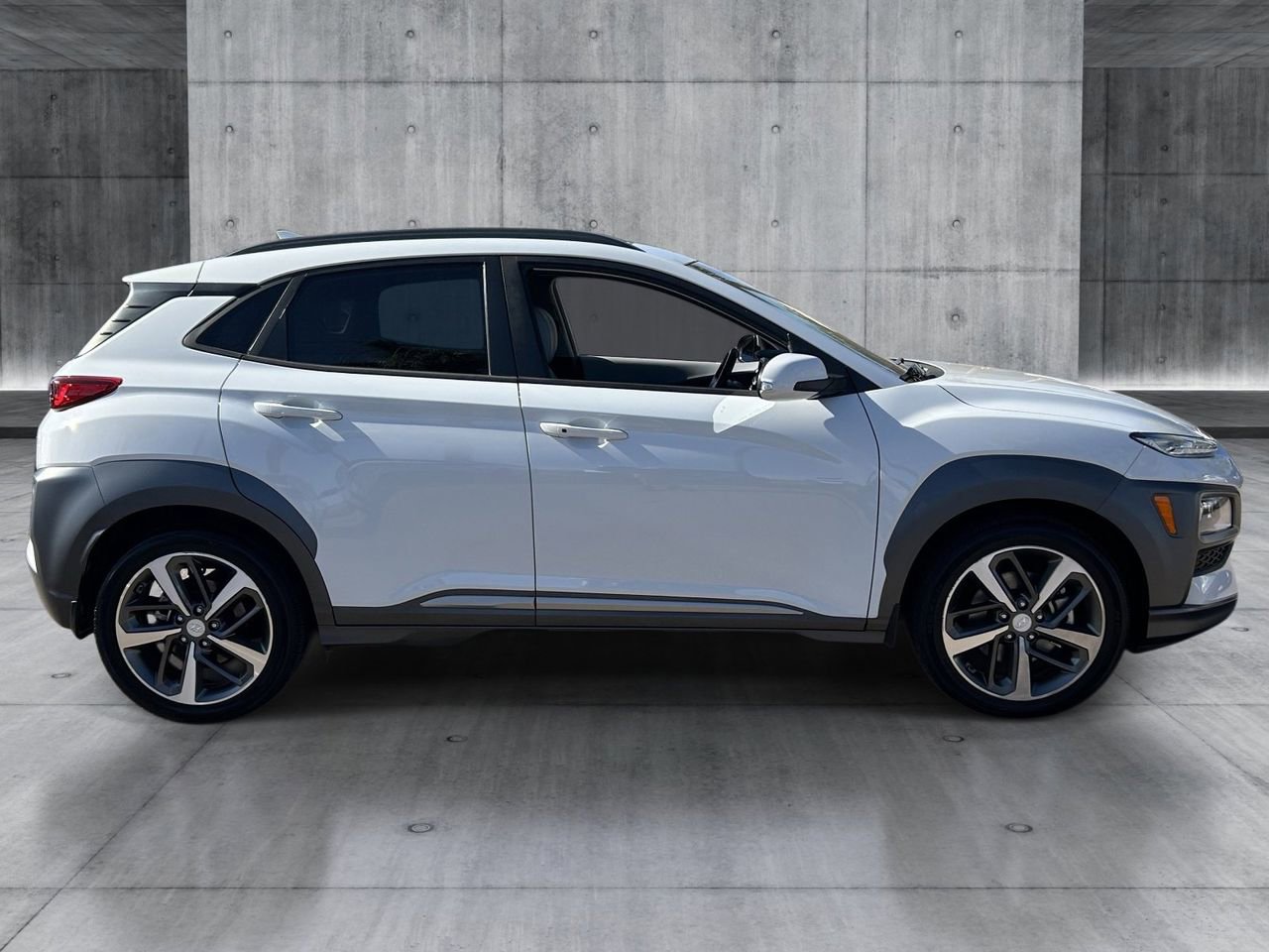 Used 2019 Hyundai Kona Ultimate FWD image 6