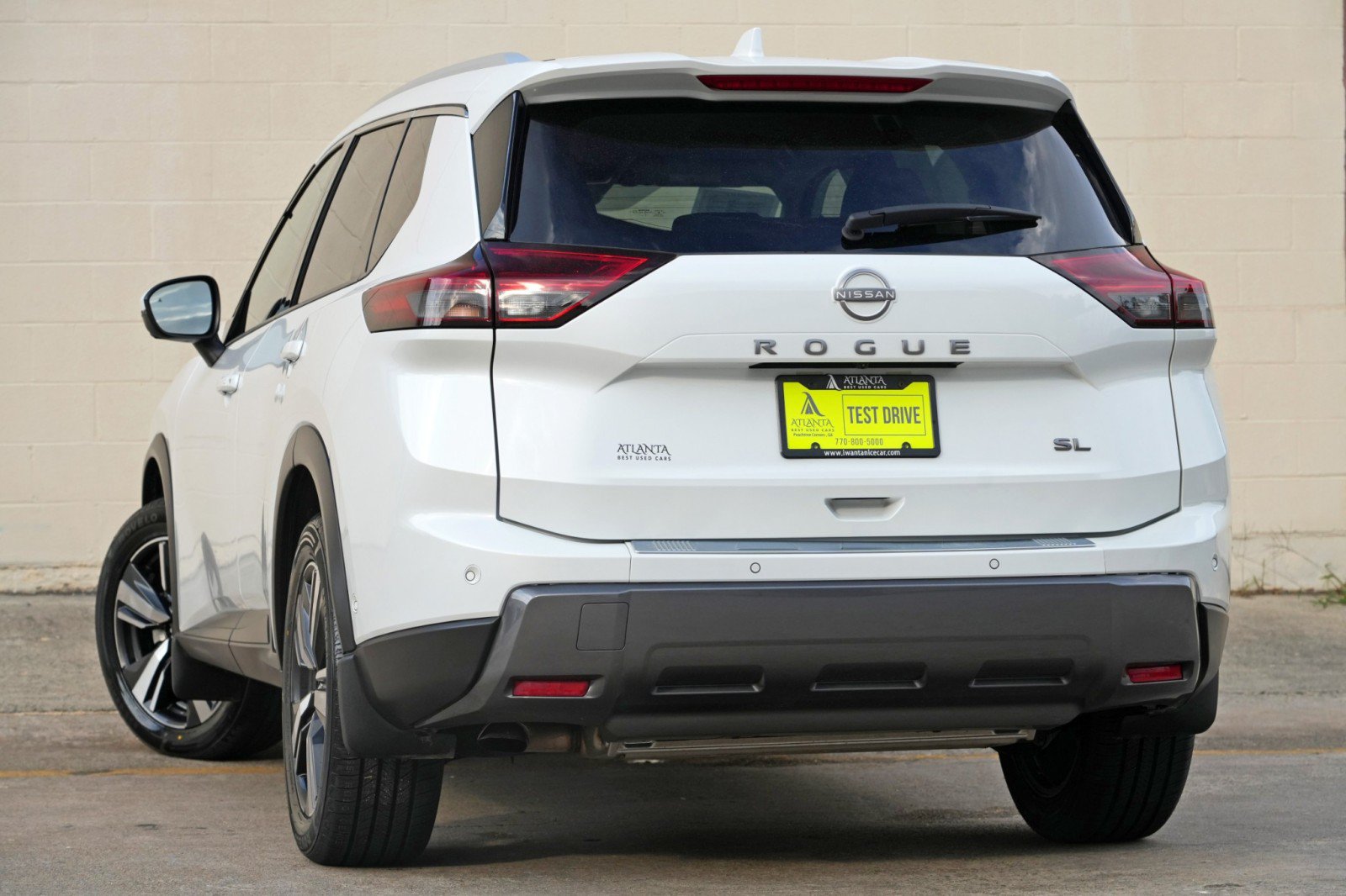 Used 2025 Nissan Rogue SL FWD image 5