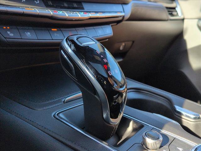 Used 2021 Cadillac XT4 Premium Luxury image 12