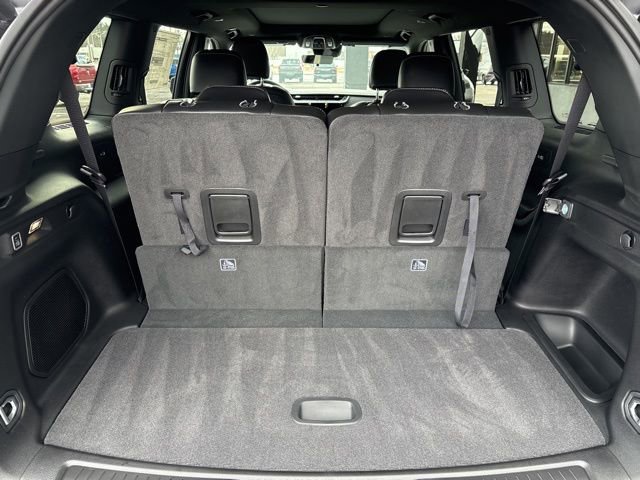 New 2026 Jeep Grand Cherokee L Limited w/ Limited Altitude Package AWD/4WD image 11
