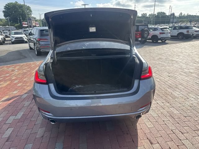 Used 2023 BMW 330i Sedan w/ Premium Package RWD image 29