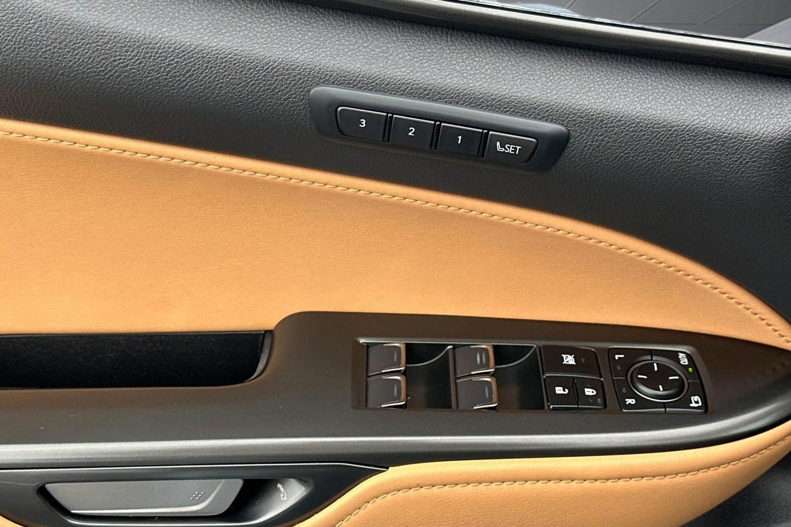 Used 2024 Lexus NX 350 AWD image 14