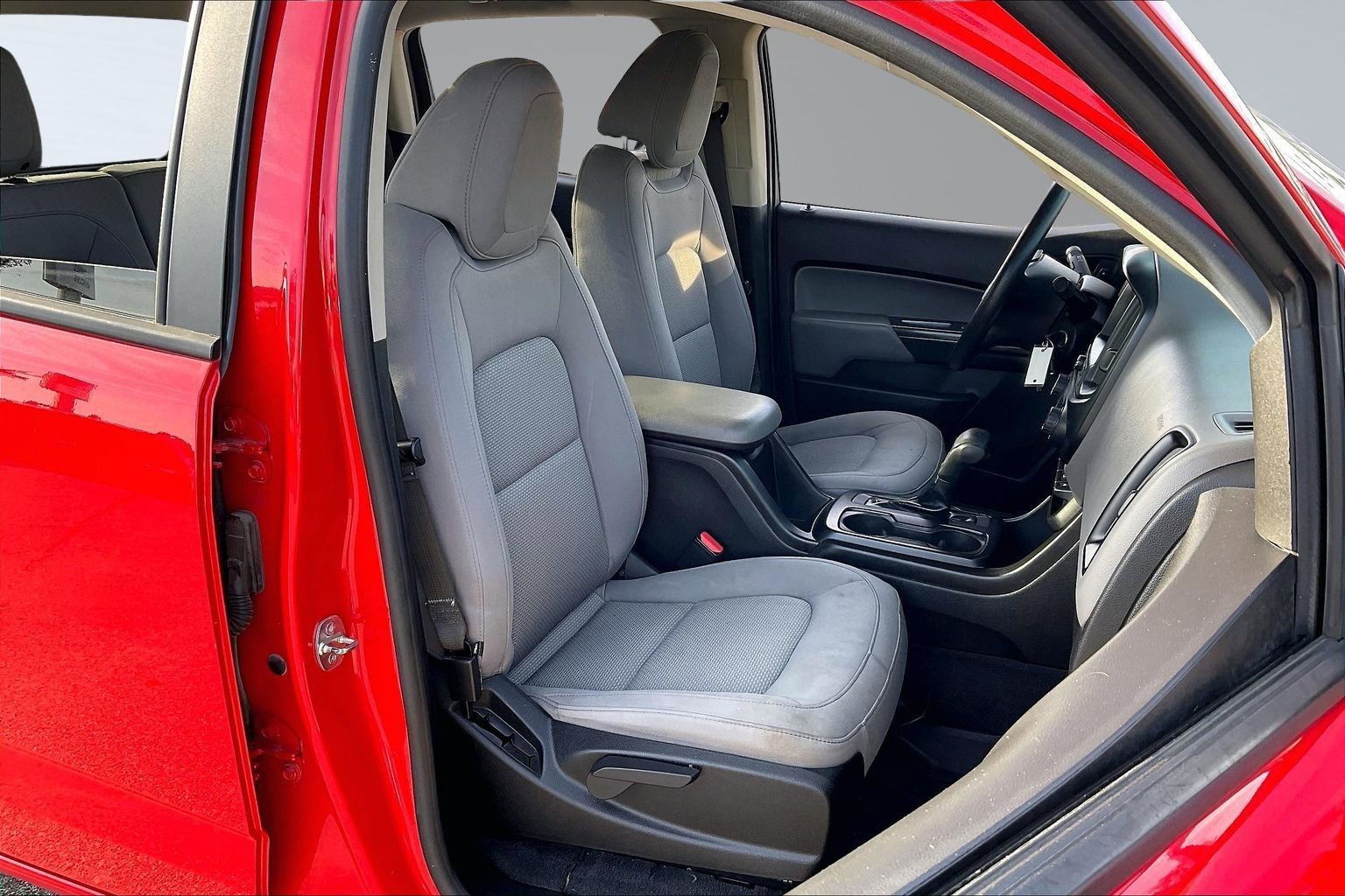 Used 2019 Chevrolet Colorado W/T w/ Custom Special Edition image 7