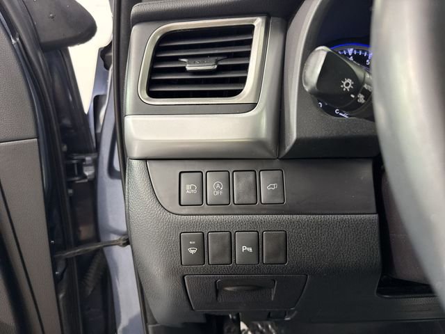 Used 2018 Toyota Highlander Limited AWD/4WD image 13