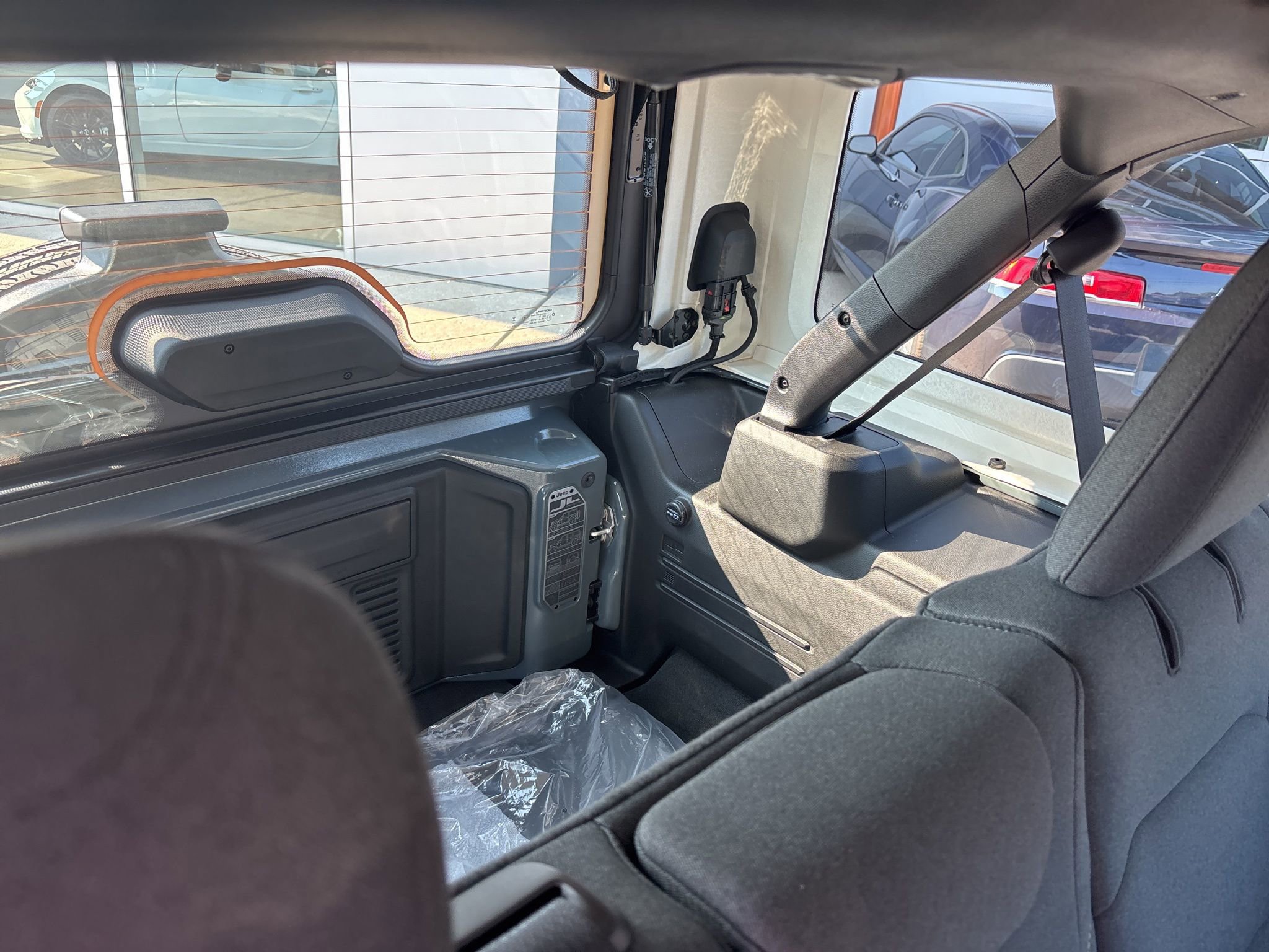 Used 2024 Jeep Wrangler Sport image 15