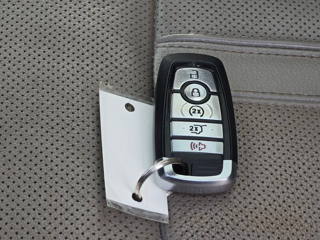 Used 2021 Ford Expedition Limited AWD/4WD image 29