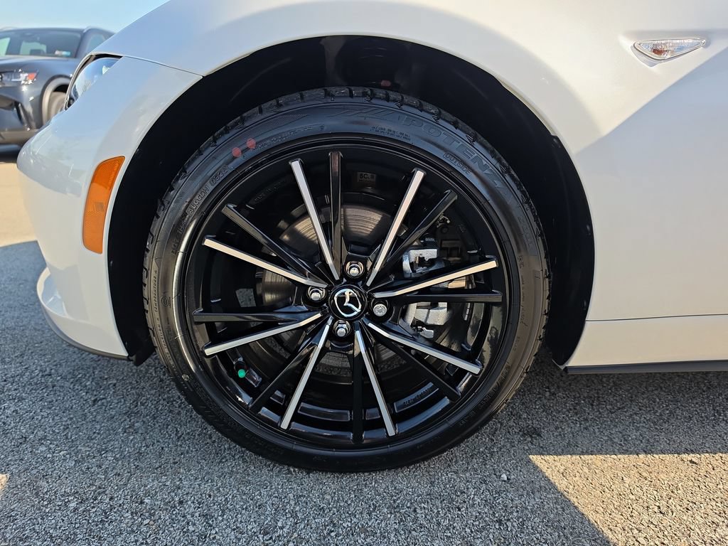 New 2026 MAZDA MX-5 Miata Grand Touring w/ Weather Package RWD image 18