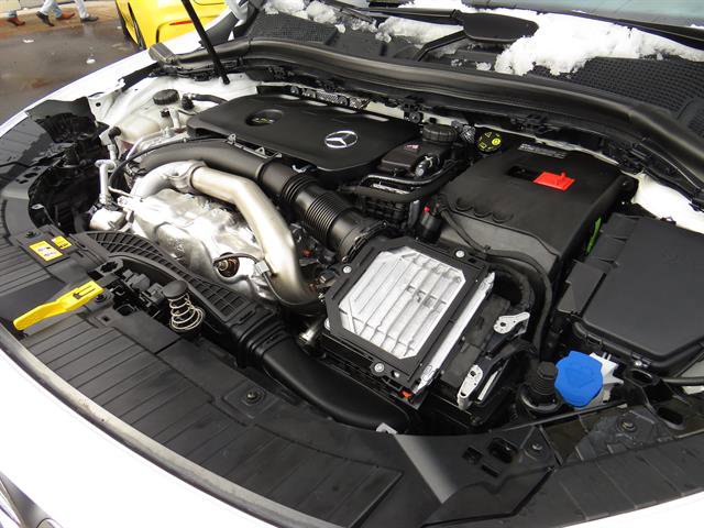 Used 2025 Mercedes-Benz GLA 250 4MATIC image 7