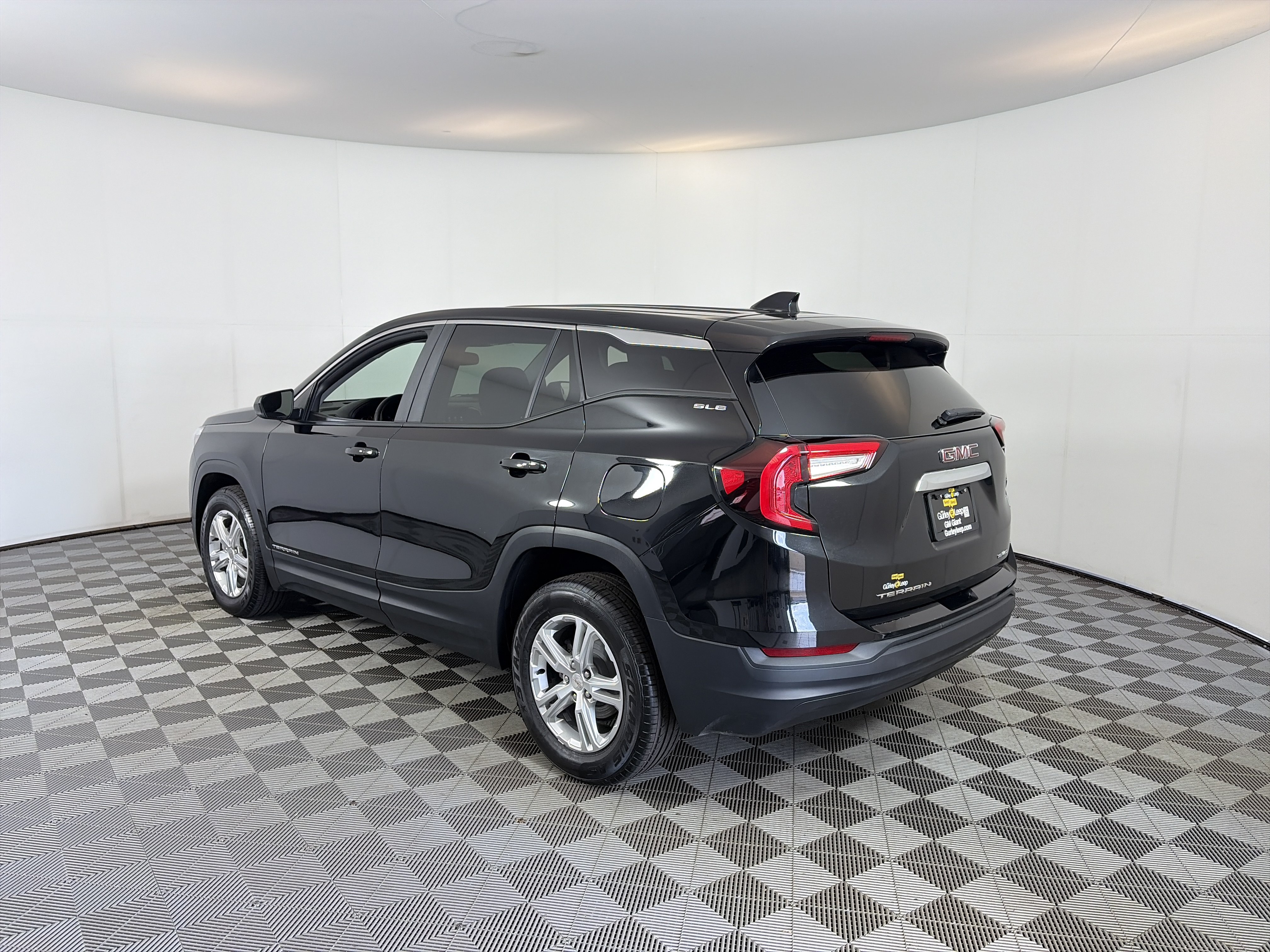 Certified 2024 GMC Terrain SLE AWD/4WD image 14