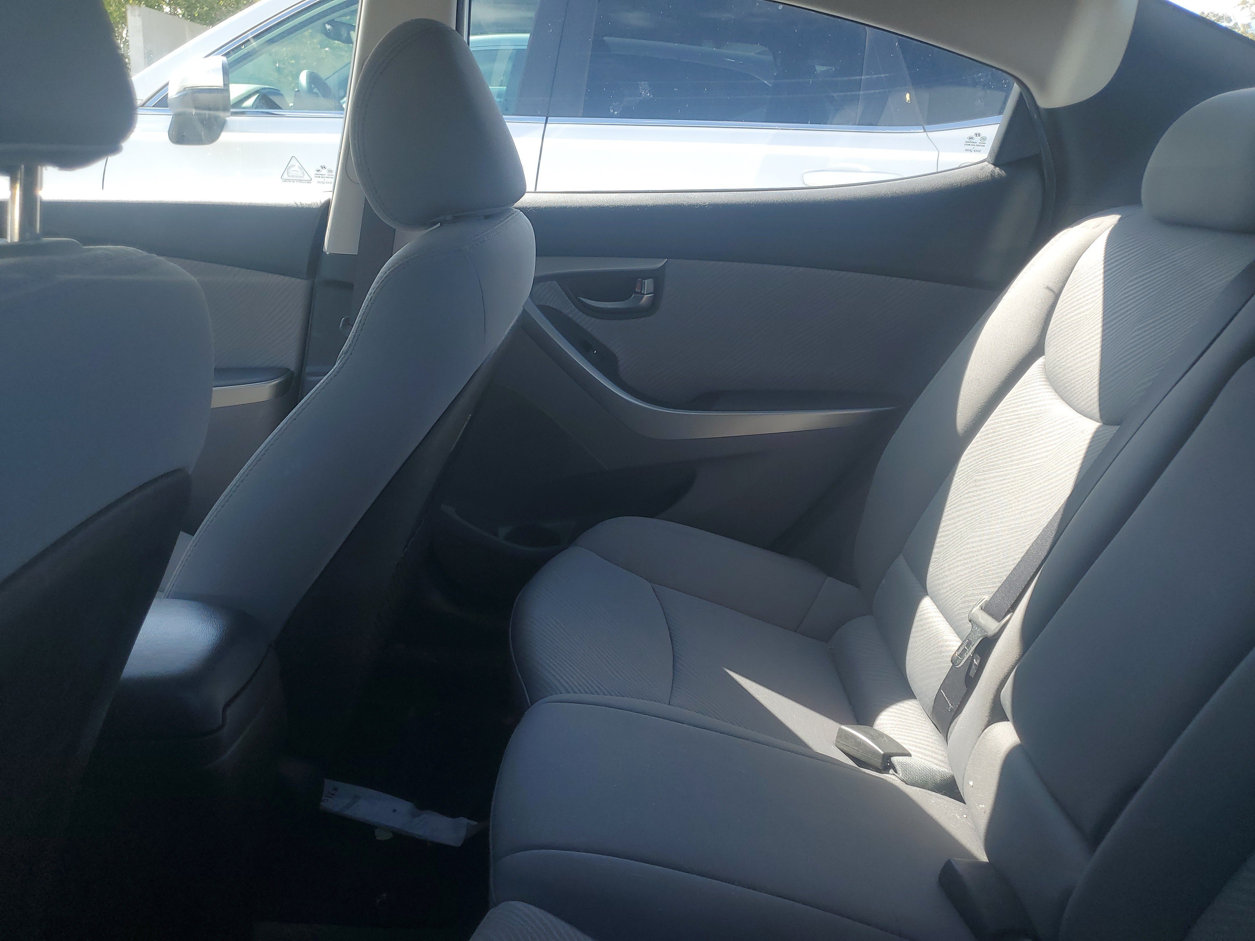 Used 2013 Hyundai Elantra GLS w/ Preferred Pkg FWD image 8